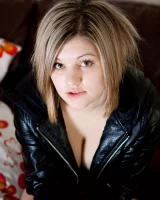 Abby Winters - 01-xl_r_roxy_3001