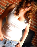 Cosmid - 18-lisa-davidson-white-tank-top-dsc-0018