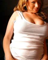 Cosmid - 40-lisa-davidson-white-tank-top-dsc-0042